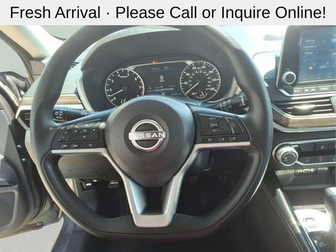 Used 2023 Nissan Altima 2.5 SV FWD image 15