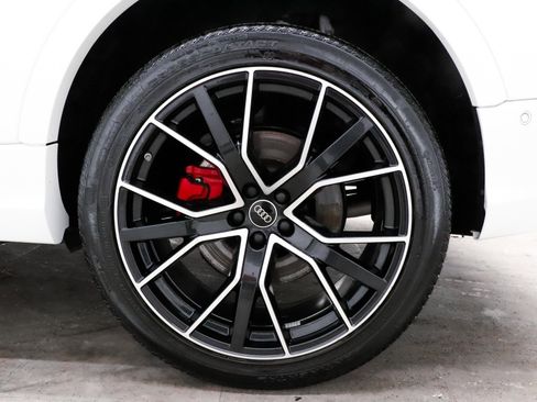 Used 2023 Audi Q8 Premium Plus w/ Premium Plus Package image 10