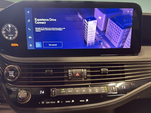 Used 2023 Lexus LS 500 AWD w/ Luxury Package image 31