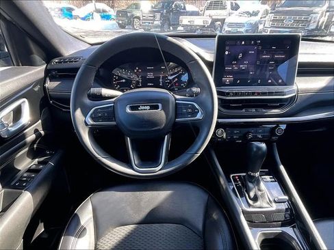 Used 2022 Jeep Compass Altitude image 5