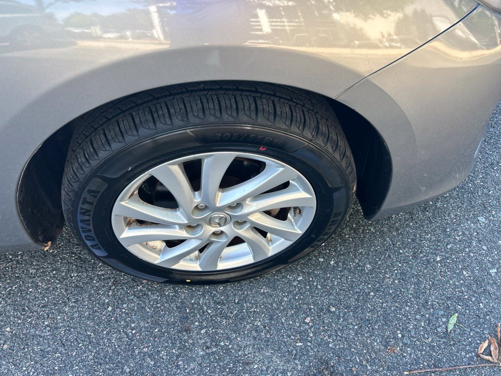 Used 2012 MAZDA MAZDA3 i Touring FWD image 7