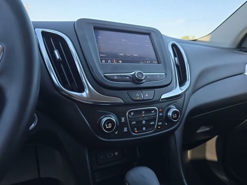 Used 2024 Chevrolet Equinox LT AWD/4WD image 19