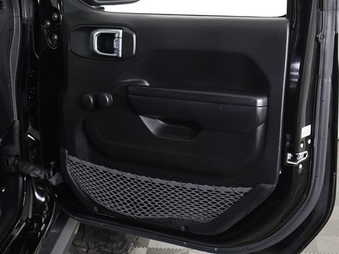 Used 2021 Jeep Wrangler Unlimited Sport image 20