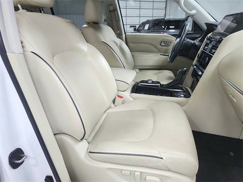 Used 2023 INFINITI QX80 Luxe w/ Cargo Package image 41