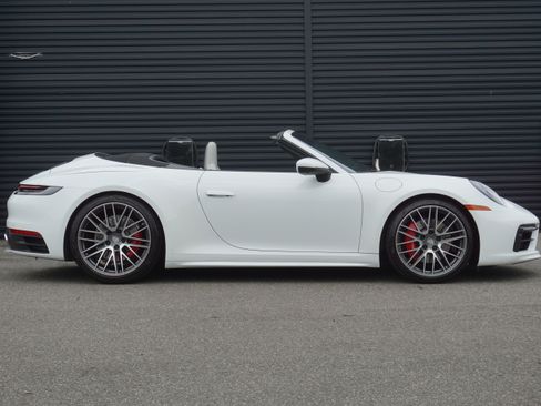 Certified 2022 Porsche 911 Carrera S RWD image 9