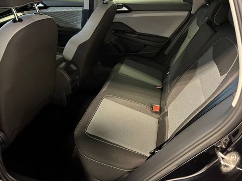Certified 2024 Volkswagen Taos S FWD image 16