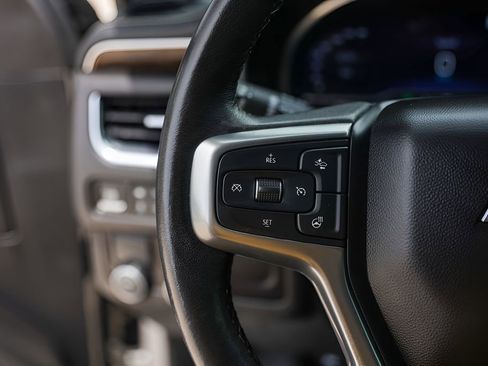 Used 2023 Chevrolet Tahoe Premier RWD image 17