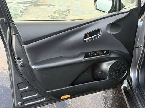 Certified 2018 Toyota Prius Two image 13