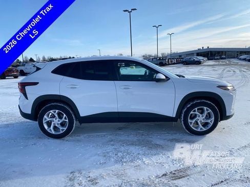 New 2026 Chevrolet Trax LS w/ LS Convenience Package image 6