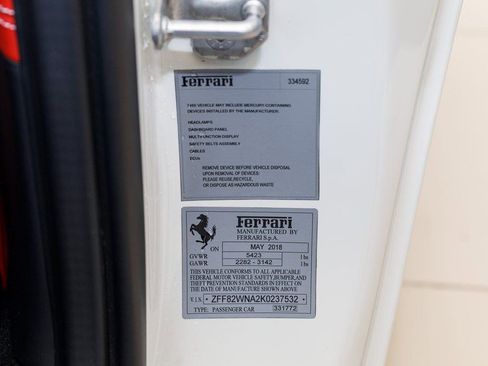 Used 2019 Ferrari GTC4Lusso image 10