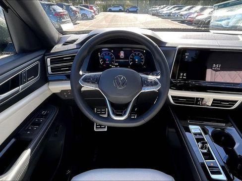 New 2026 Volkswagen Atlas Cross Sport SEL Premium R-Line AWD/4WD image 19