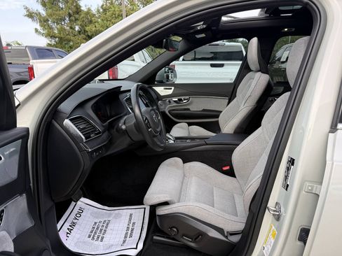 Used 2022 Volvo XC90 T8 Inscription w/ Advanced Package AWD/4WD image 7