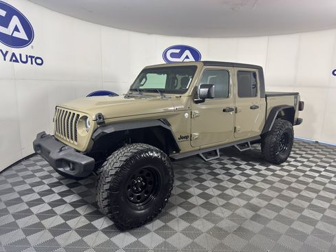 Used 2020 Jeep Gladiator Sport AWD/4WD image 7