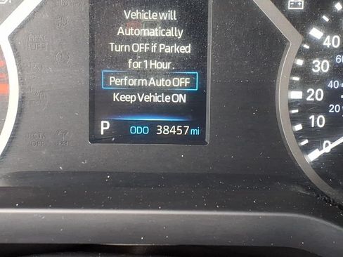 Used 2022 Toyota Tundra SR5 AWD/4WD image 35