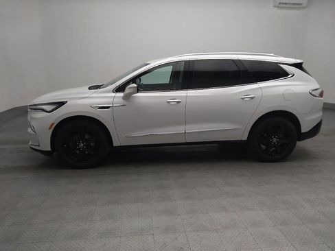 Used 2023 Buick Enclave Essence w/ Sport Touring Edition image 2