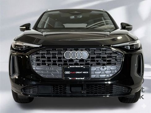 Certified 2025 Audi Q5 Premium Plus w/ Premium Plus image 25