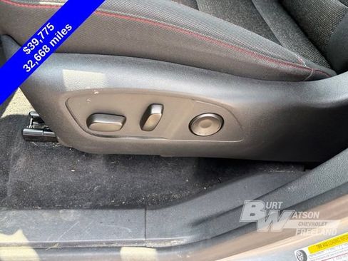 Used 2024 Chevrolet Traverse Z71 w/ Enhanced Driving Package AWD/4WD image 13