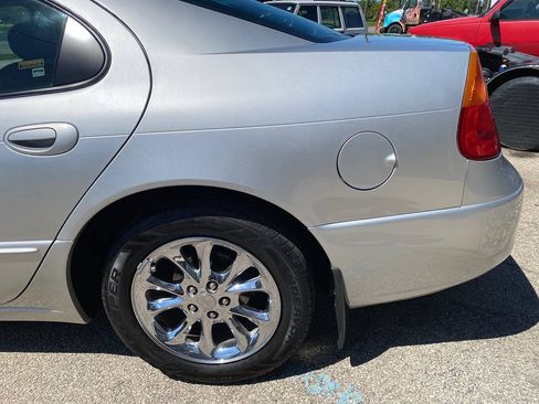 Used 2000 Chrysler 300M FWD image 57