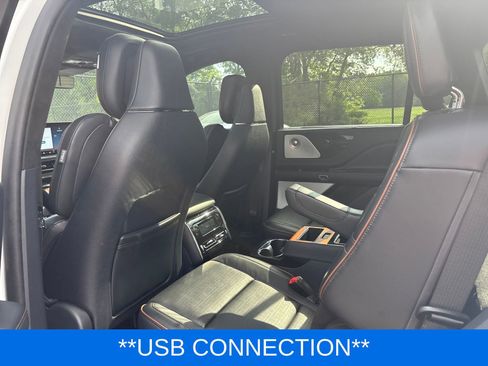 Certified 2025 Lincoln Aviator Black Label w/ Jet Appearance Package AWD/4WD image 14