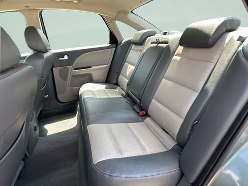 Used 2008 Mercury Sable AWD Sedan image 14