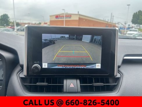 Used 2023 Toyota RAV4 XLE AWD/4WD image 13