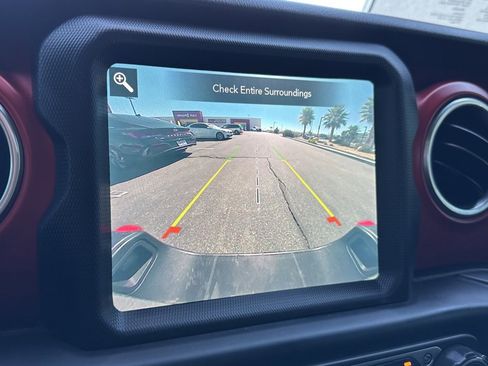 Used 2020 Jeep Gladiator Rubicon image 23