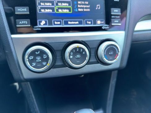 Used 2016 Subaru Crosstrek 2.0i Premium image 17