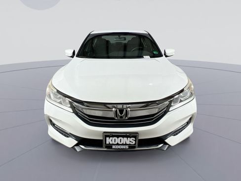 Used 2017 Honda Accord Sport image 11