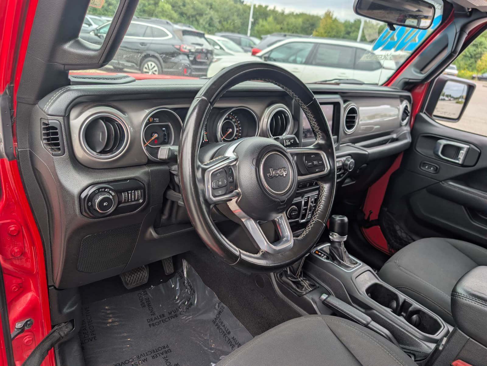 Used 2020 Jeep Wrangler Unlimited Sahara AWD/4WD image 11