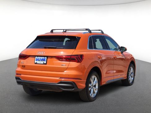 Used 2024 Audi Q3 2.0T Premium AWD/4WD image 3