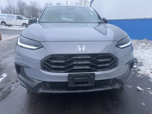 Certified 2024 Honda HR-V Sport image 3