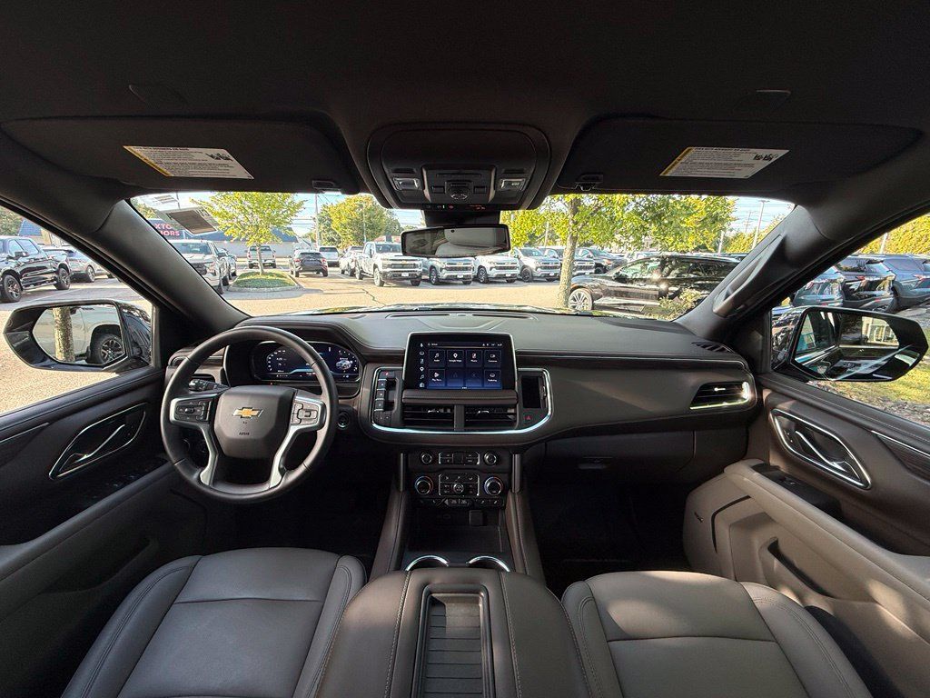 Used 2024 Chevrolet Tahoe LT w/ Luxury Package AWD/4WD image 33