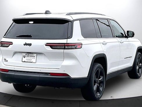 Certified 2022 Jeep Grand Cherokee L Laredo image 9