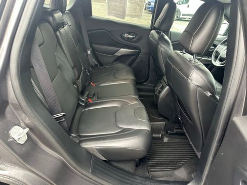 Used 2020 Jeep Cherokee High Altitude image 17