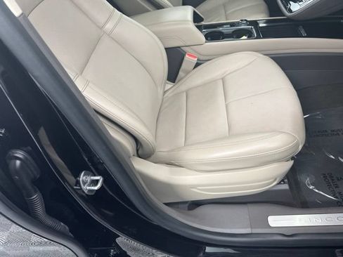 Used 2020 Lincoln Corsair AWD w/ Premium Package image 20
