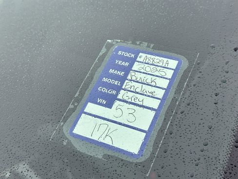 Used 2025 Buick Enclave Avenir w/ Super Cruise Package FWD image 29