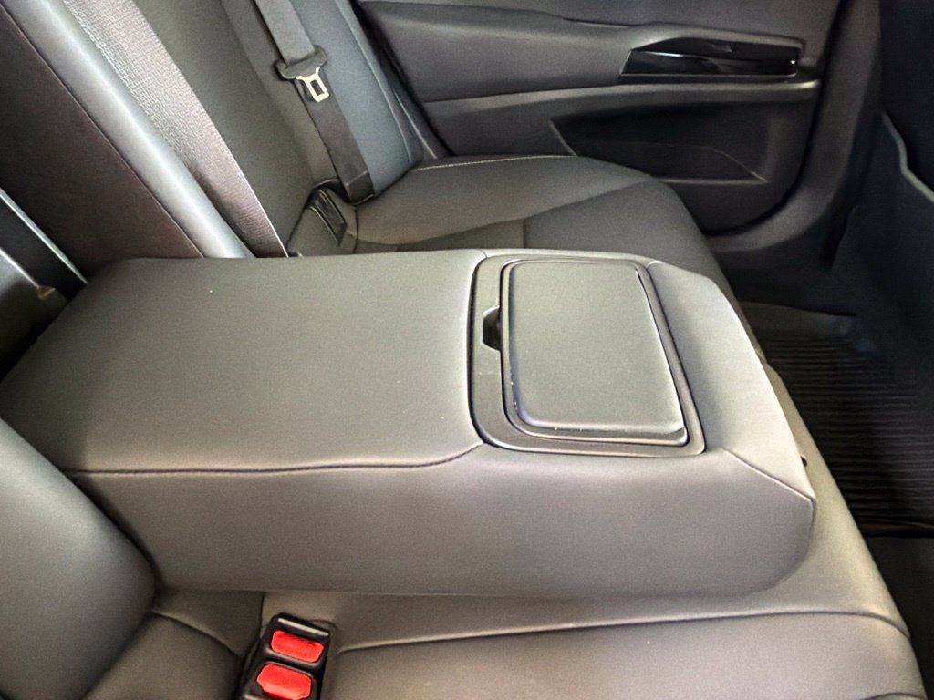 Used 2024 Lexus ES 350 F Sport w/ Accessory Package (Z2) FWD image 33
