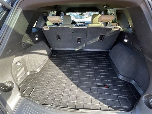 Used 2019 Cadillac XT5 FWD image 35