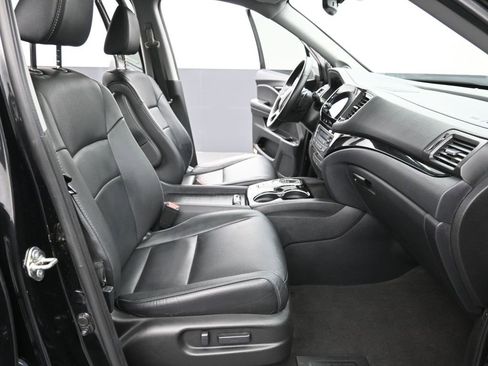 Used 2019 Honda Pilot Touring image 24