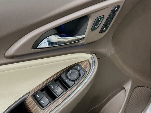 Used 2024 Chevrolet Malibu LT image 15