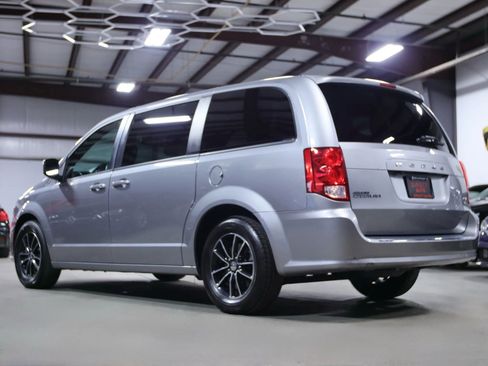 Used 2019 Dodge Grand Caravan GT image 14