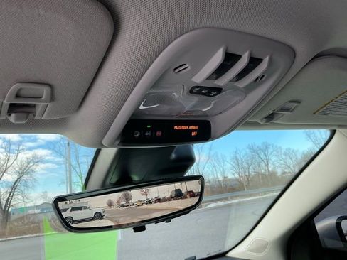 Used 2022 Chevrolet Bolt EUV Premier w/ Sun & Sound Package image 35