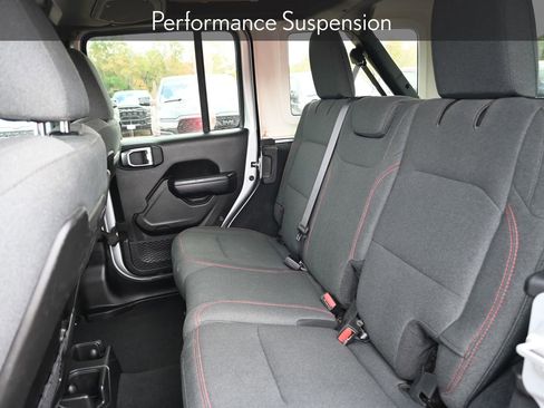 Used 2024 Jeep Wrangler Unlimited Rubicon image 19