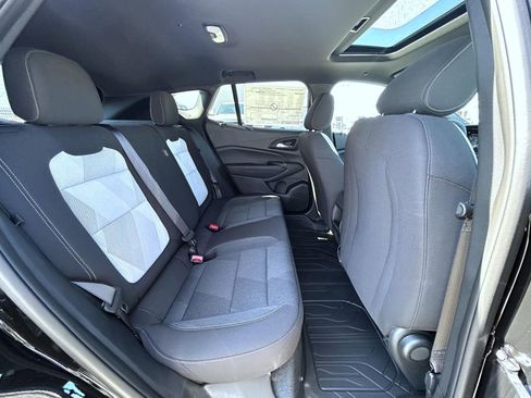 New 2026 Chevrolet Trax RS w/ Sunroof Package image 19