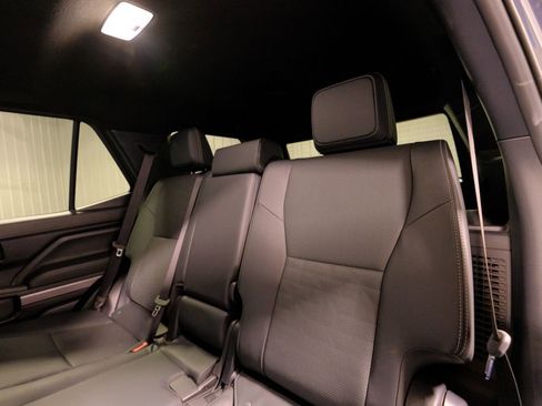 Used 2025 Toyota 4Runner TRD Off-Road Premium w/ Tow Technology Package image 28