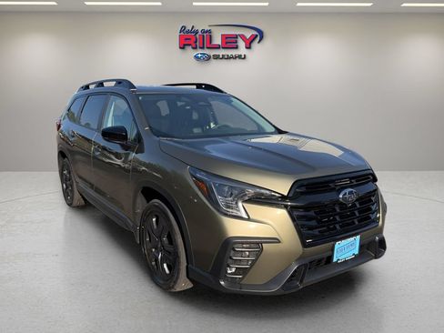Certified 2026 Subaru Ascent Bronze Edition w/ Onyx Package AWD/4WD image 7