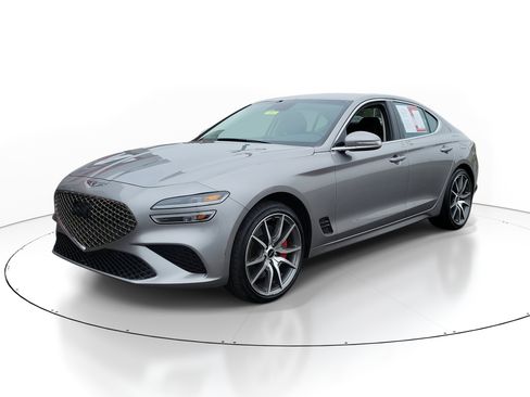 Used 2025 Genesis G70 2.5T AWD/4WD image 2