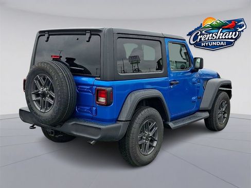 Used 2026 Jeep Wrangler Sport AWD/4WD image 6