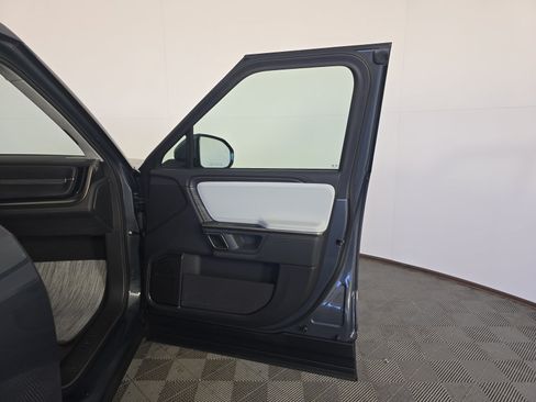 Used 2024 Rivian R1T Adventure Dual AWD/4WD image 18