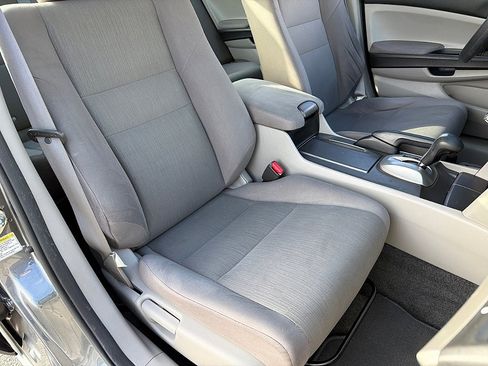 Used 2012 Honda Accord LX image 17